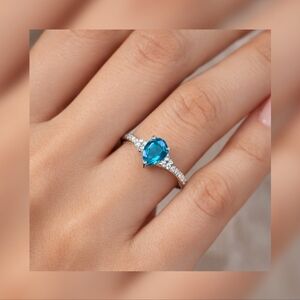 925 Pear-Shaped Blue Topaz Size 6